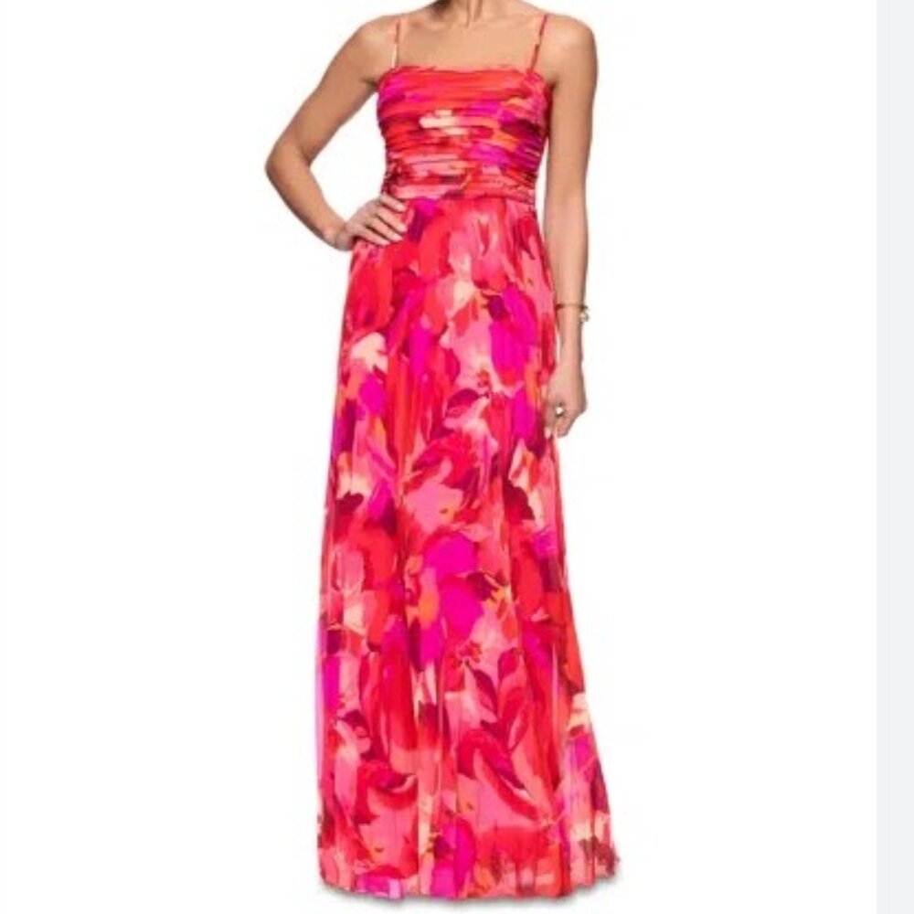 XSCAPE Chiffon Sleeveless Pleat-front Gown